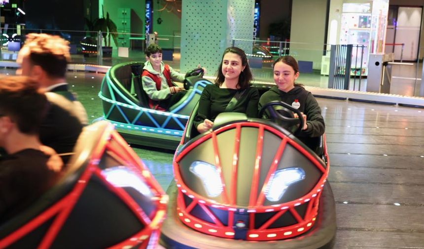 Osmangazi Belediyesi başarılı Dijiders öğrencilerini ödüllendirdi