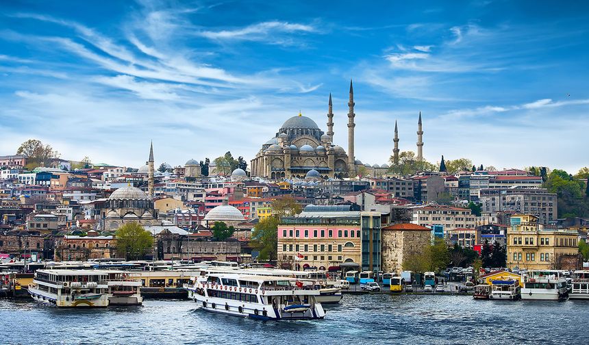 Deprem Bölgesindeki Yeniden İnşa Süreci Neden Beklenenden Zorlu Geçiyor?