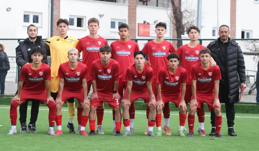 Boluspor U17 Rakibini Geçti, Zirvede Farkı Açtı!