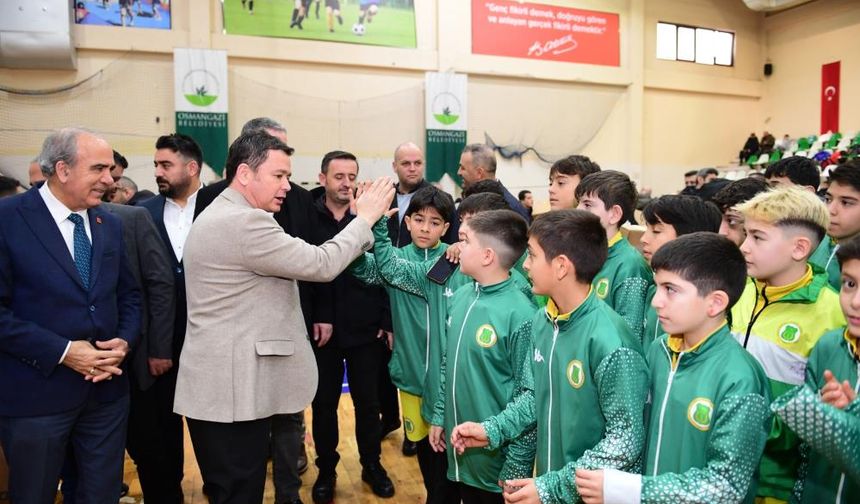 Osmangazi Belediyesi’nden amatör spor kulüplerine malzeme desteği