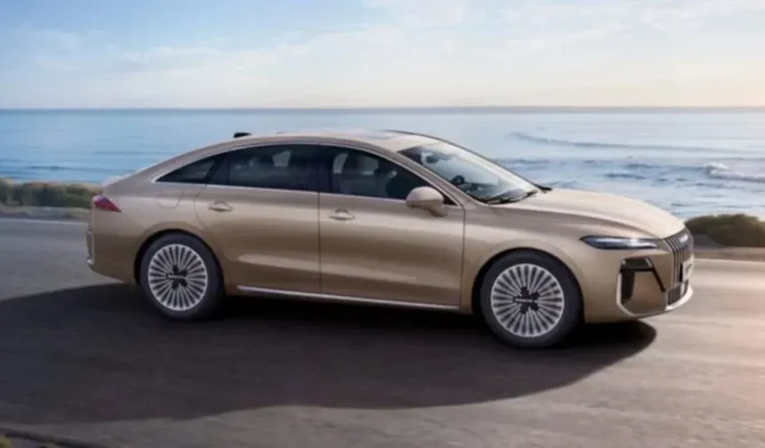 Elektrikli araç pazarına Çin damgası: Tek şarjla 2 bin km yol gidiyor