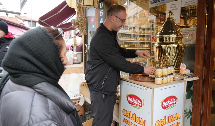 Kışın vazgeçilmezi salep yoğun ilgi görüyor