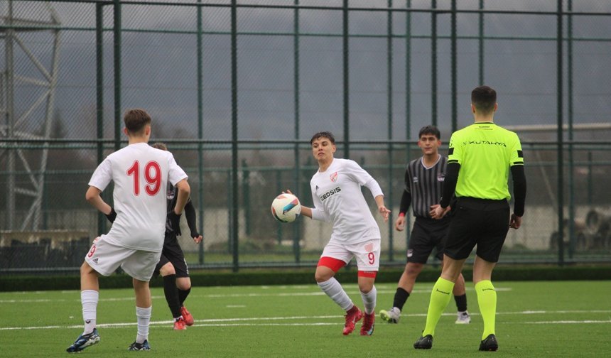 Boluspor U16 Öne Geçti, Düzce Pes Etmedi!