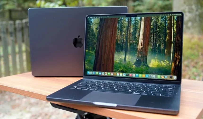 Dokunmatik ekranlı OLED MacBook Pro 2026'da geliyor
