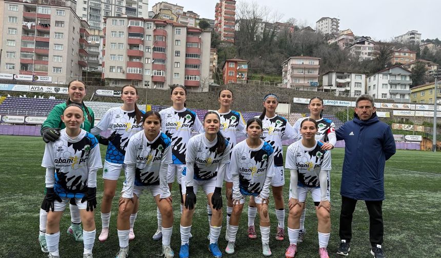 Gençlikspor U17 Kızlar Play-Off Biletini Lider Olarak Aldı