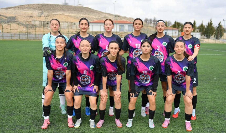 Genç Kızlar Gururlandırdı: Gençlikspor Çeyrek Finalde Elendi