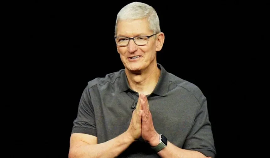 Apple CEO'su Tim Cook görevinden ayrılıyor