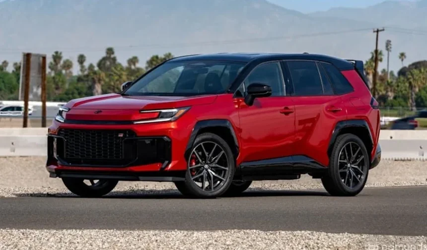 Toyota'dan elektrikli RAV4 açıklaması: Henüz çok erken