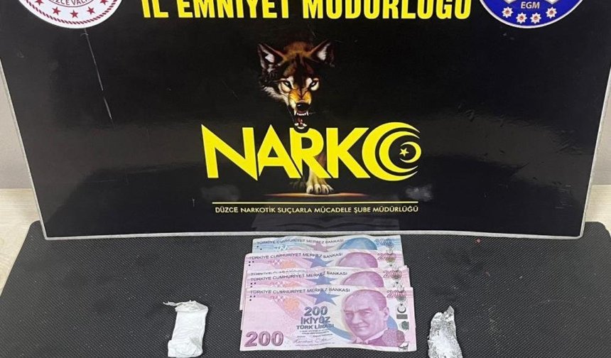 Düzce'de uyuşturucu ticareti yapan 1 kişi tutıklandı