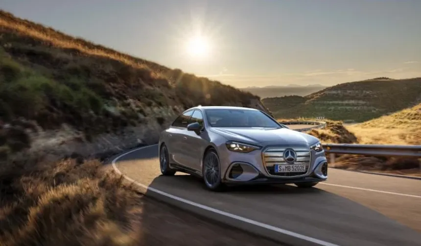 762 km menzil sunan yeni Mercedes C-Serisi'nin Avrupa fiyatı belli oldu