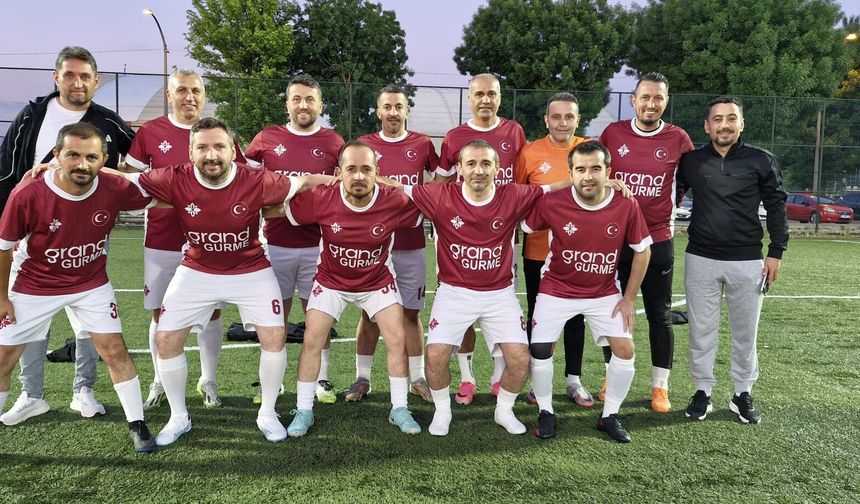 Grand Gurme'den Gövde Gösterisi! Play-Off Öncesi Güç Mesajı