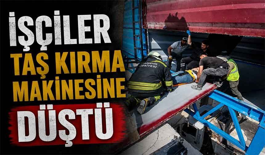 İşçiler taş kırma kuyusuna düştü