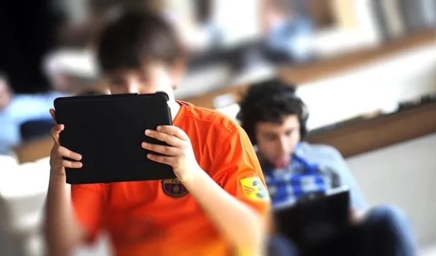 Ekran bağımlılığına karşı yeni segment telefon önerisi