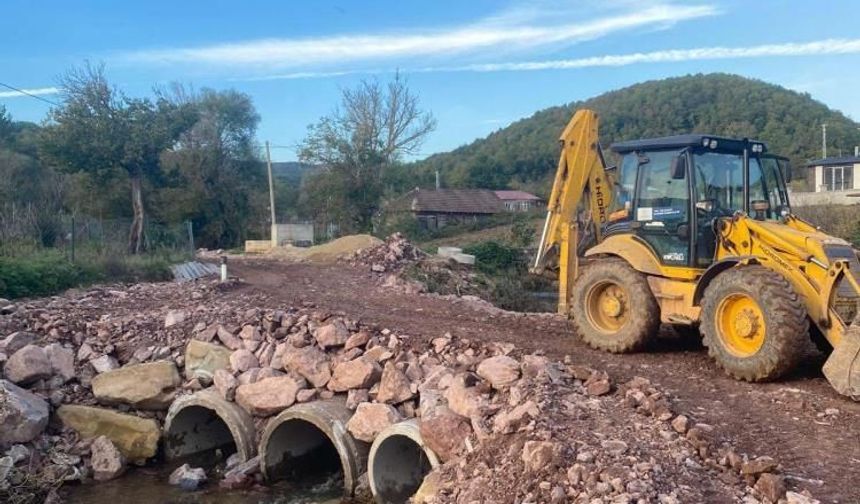 Kocaeli'de selin izleri 800 personel ve 345 araçla siliniyor